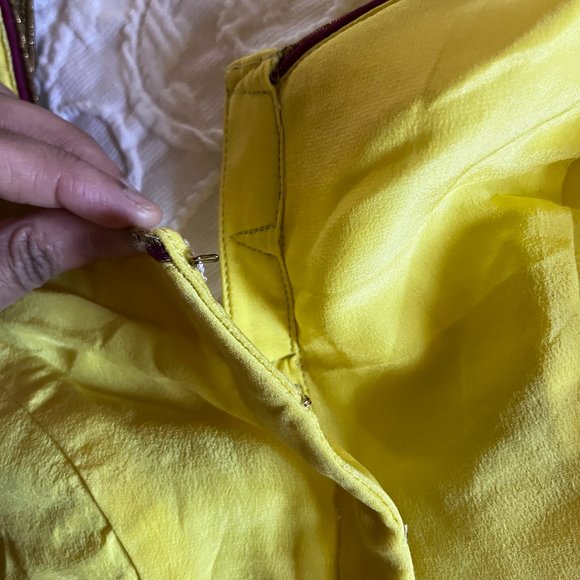 Yellow Chiffon Saree Velvet Border Gold Embroidered Party Wear - Picture 12 of 15